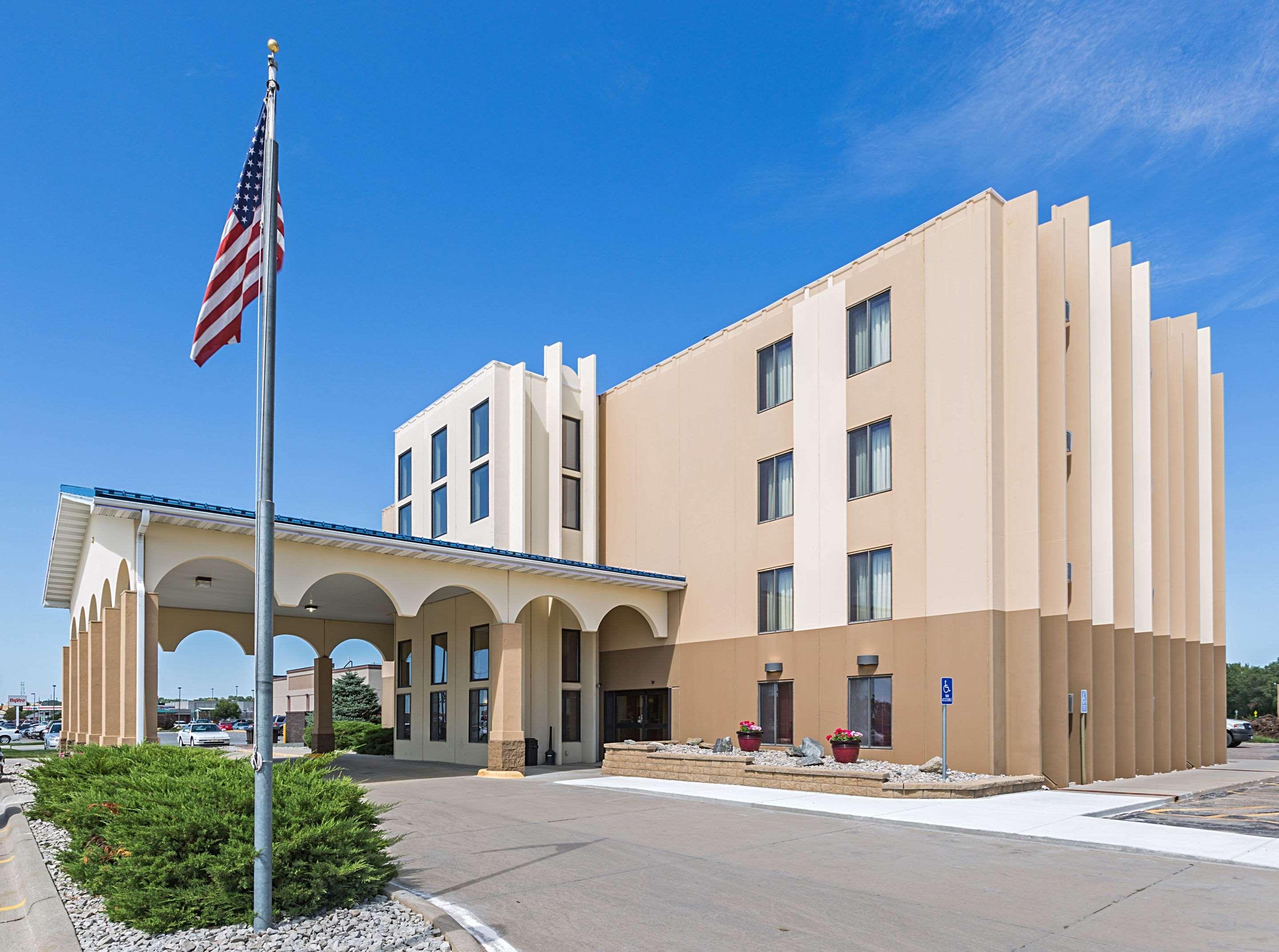 Rodeway Inn Норфолк Экстерьер фото