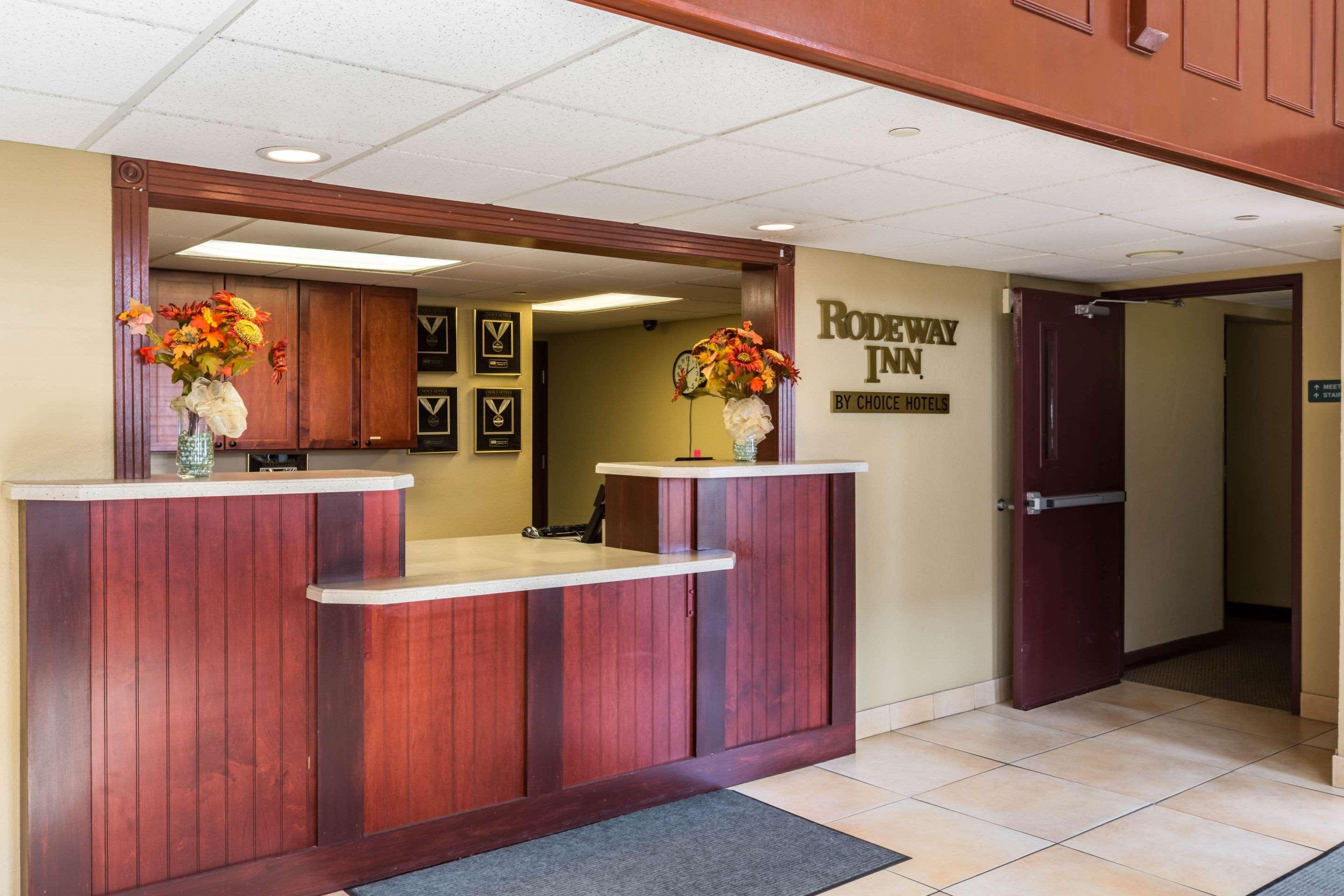 Rodeway Inn Норфолк Экстерьер фото